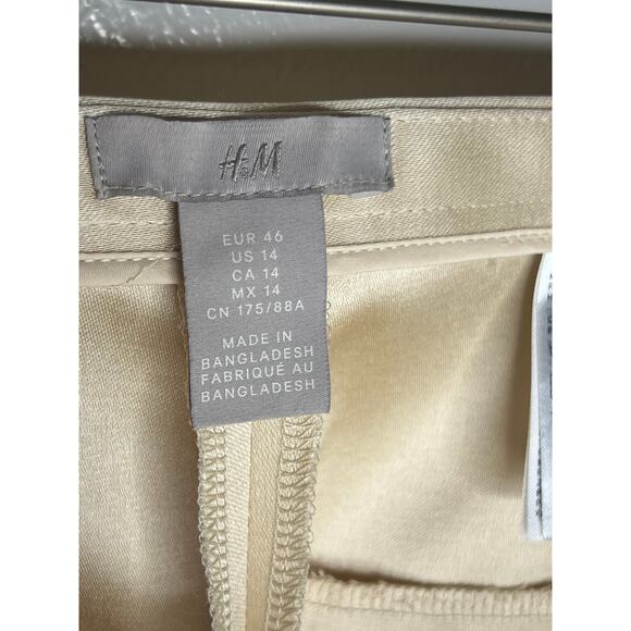 H&M Women's Satin Flat Front Straight Leg Dress Pants Beige ~ Size 14 - Picture 7 of 8
